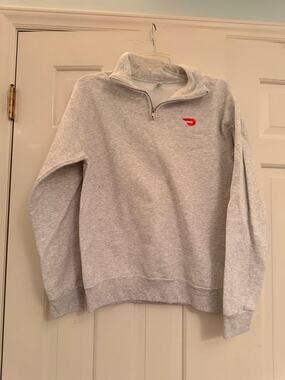 Doordash heather grey quarter zip size small – Women's